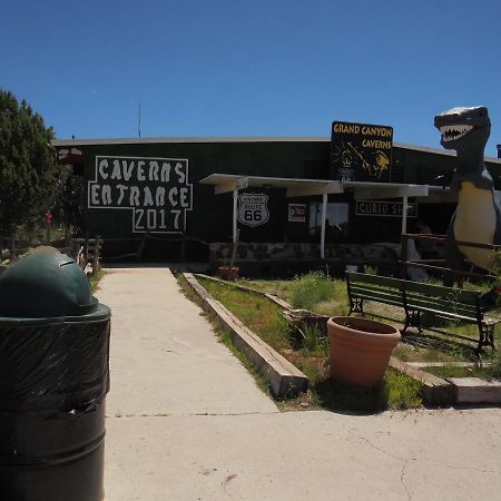 Grand Canyon Caverns Inn Peach Springs Exterior foto