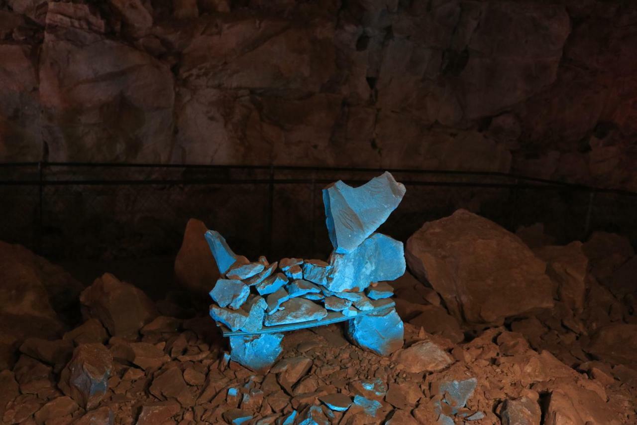 Grand Canyon Caverns Inn Peach Springs Exterior foto