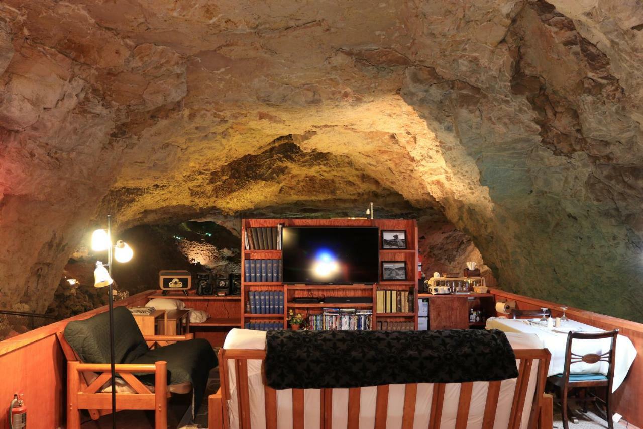 Grand Canyon Caverns Inn Peach Springs Exterior foto